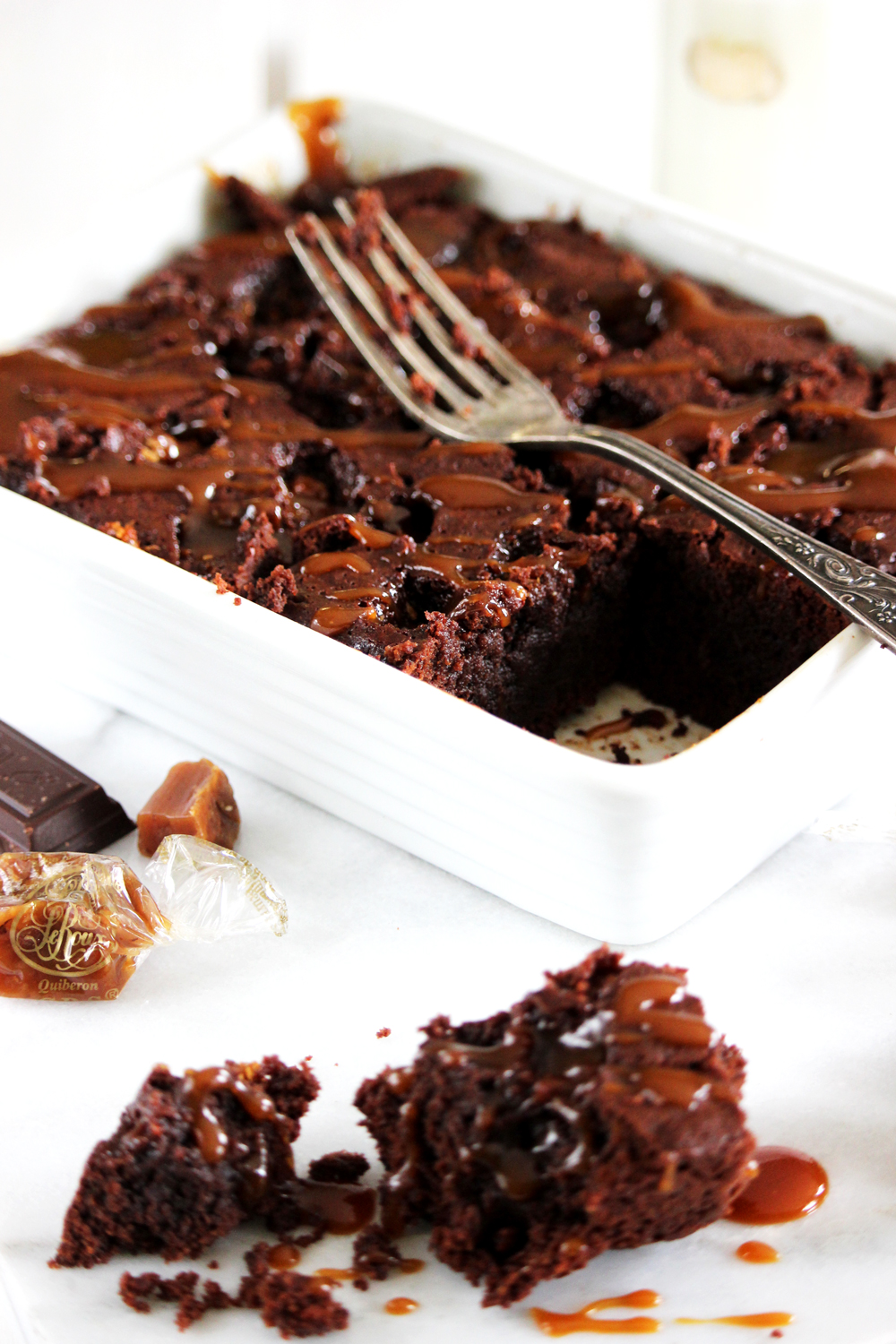 Brownie Chocolat Noir Et Caramel Beurre Salé – Délice Céleste